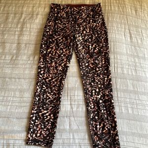 Lululemon Invigorate Cropped Leggings, brown & cream pattern, size 4